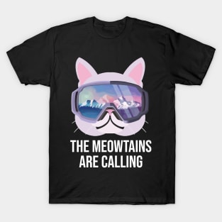 The Meowtains Are Calling Funny Snowboard Gift T-Shirt